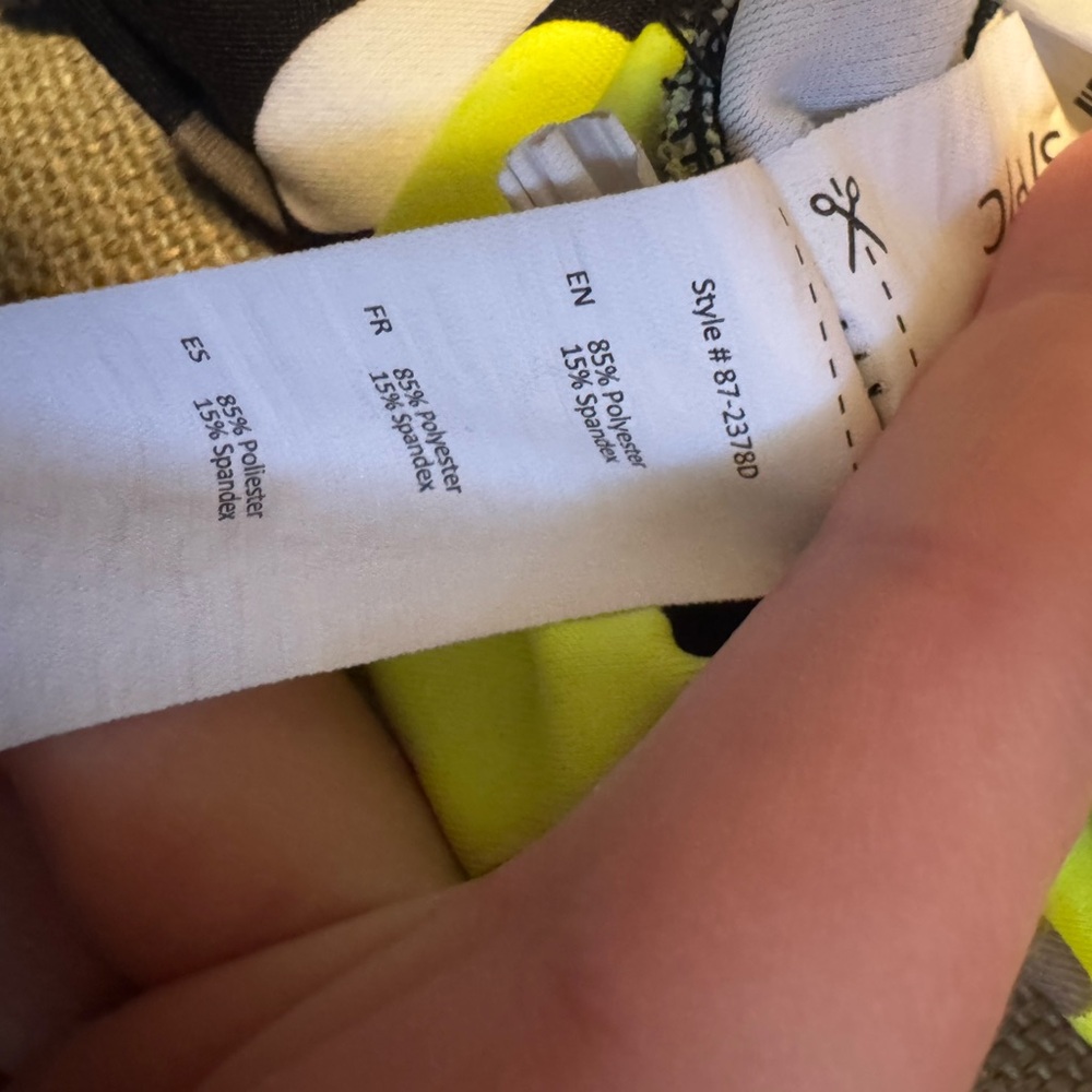 Women’s Yellow Camouflage Leggings - Picture 4 of 9